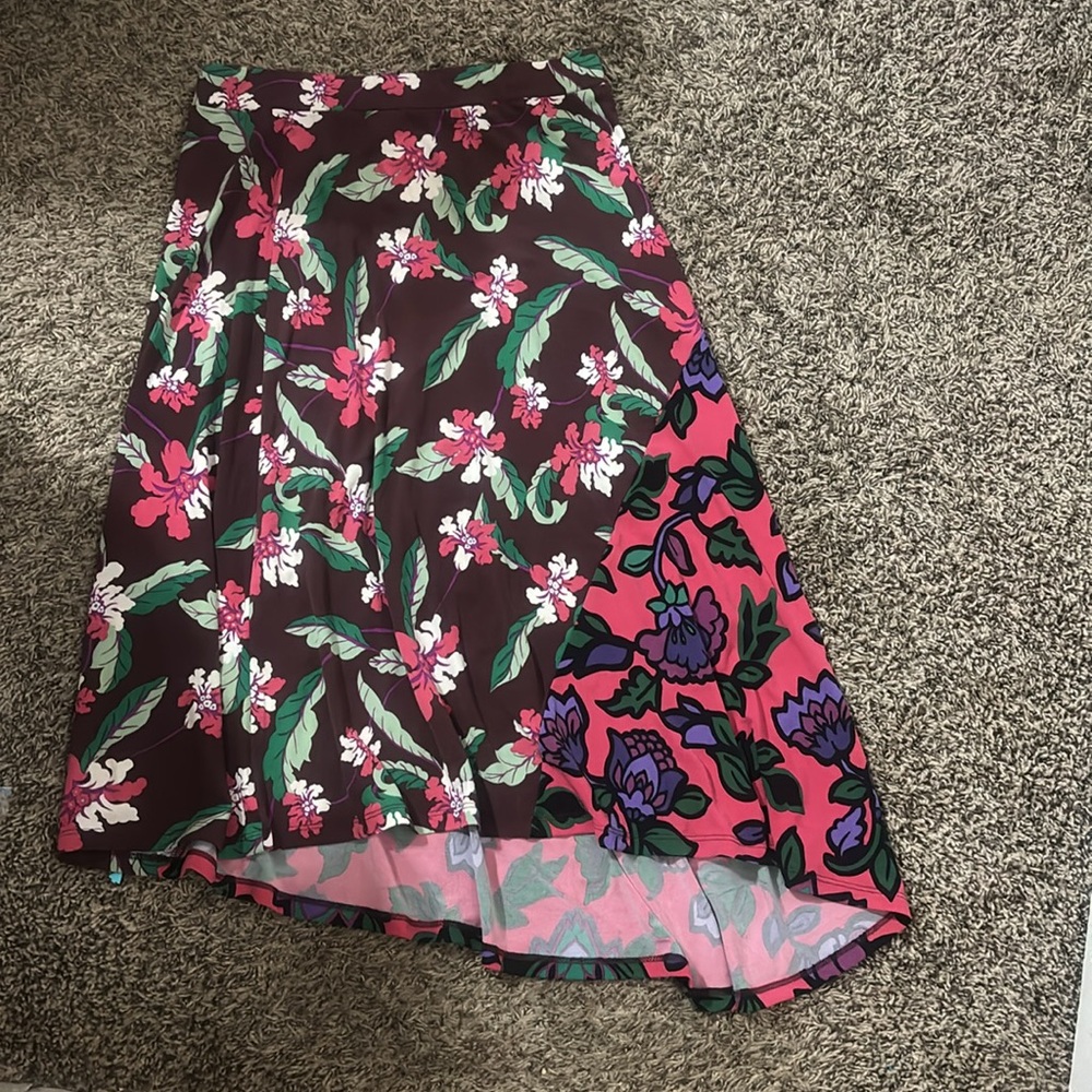 🎄 3/$15 NWOT Floral A-Line Asymmetrical Skirt - Pink and Purple